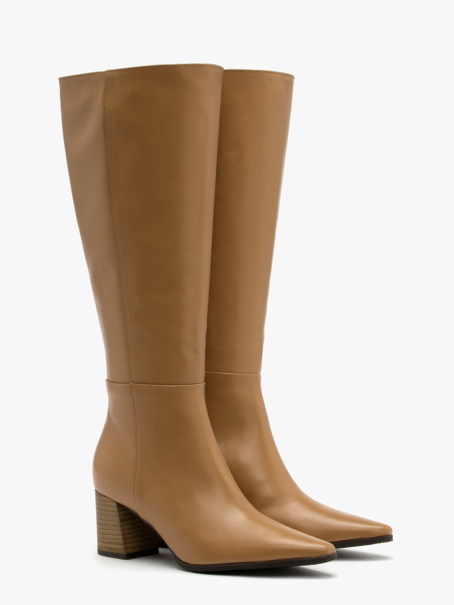 Beowe kozaki na masywnym obcasie