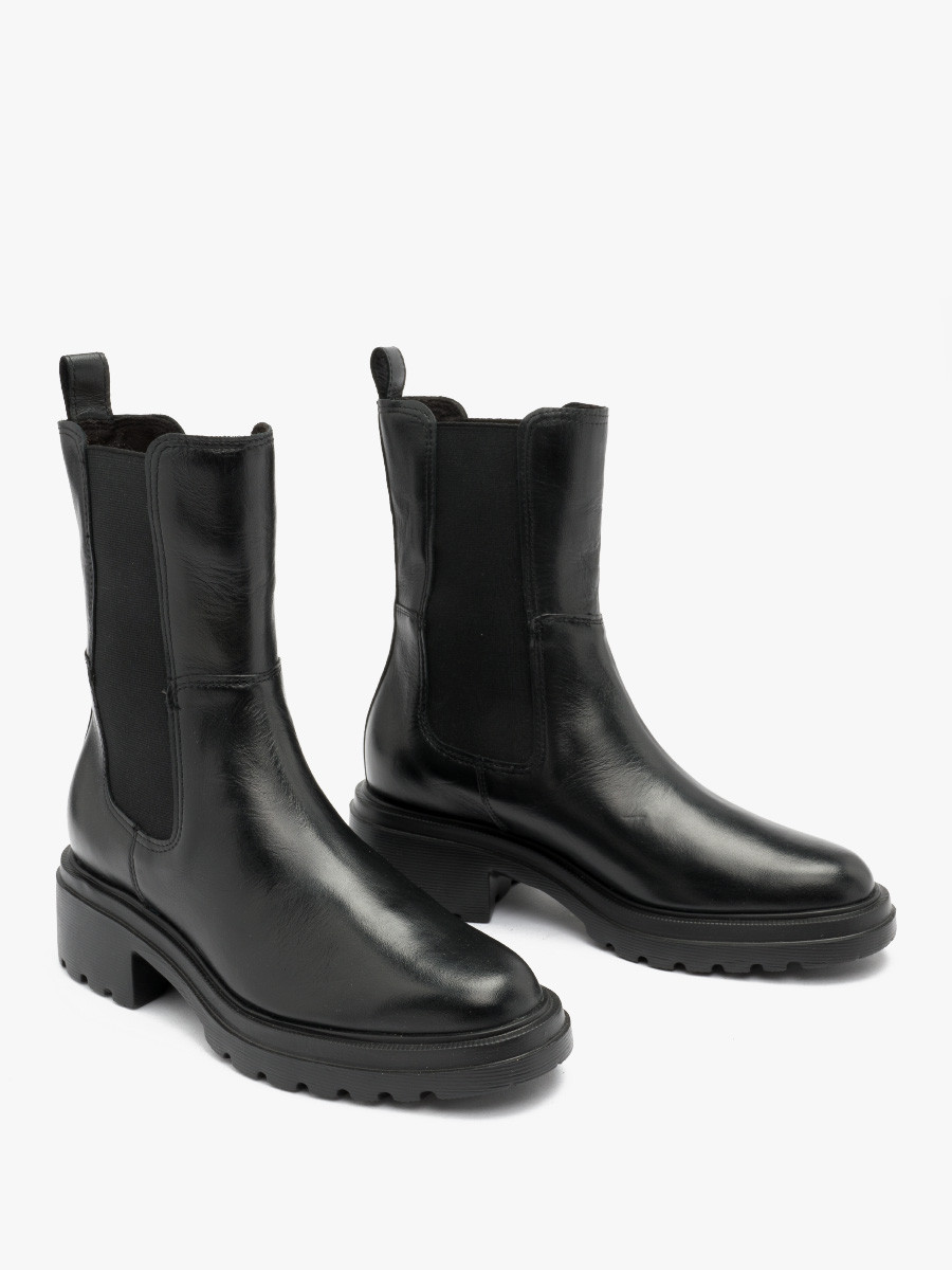 Czarne sztyblety z elastyczn gum