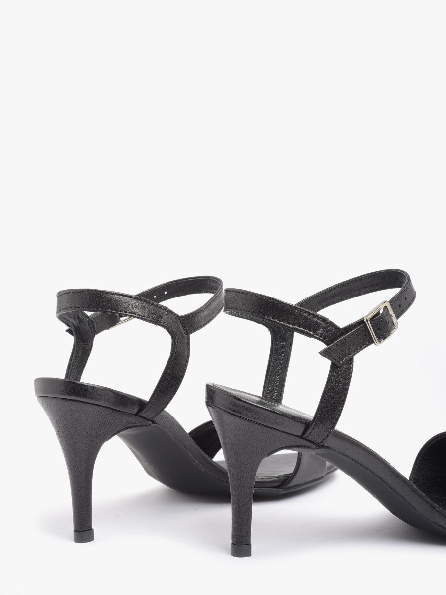 Czarne sanday na szpilce