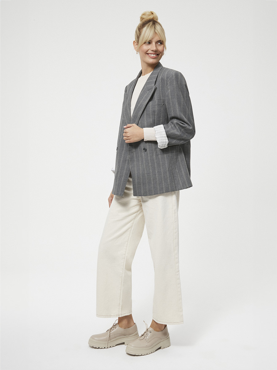 Kremowe póbuty damskie