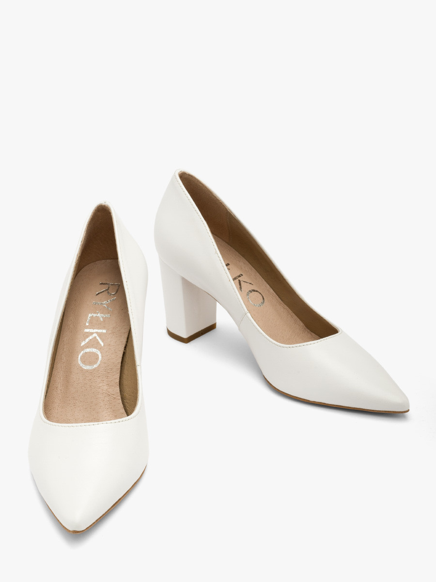 Biae czóenko na supku