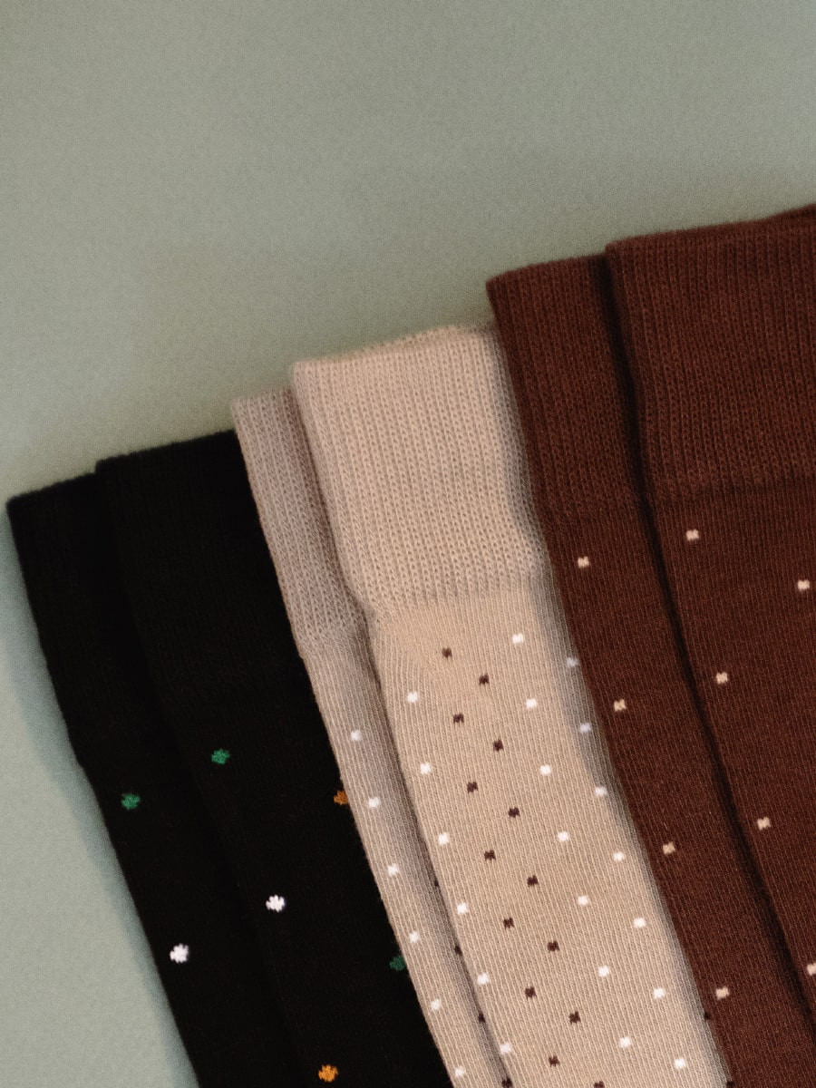 Beowe skarpety mskie w kropki