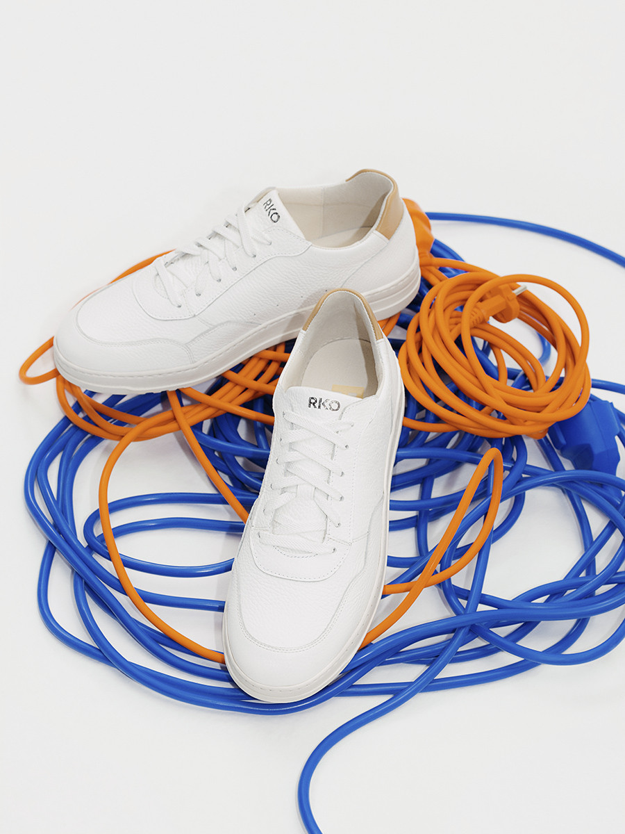 Biay póbut mski z musztardow wstawk na picie