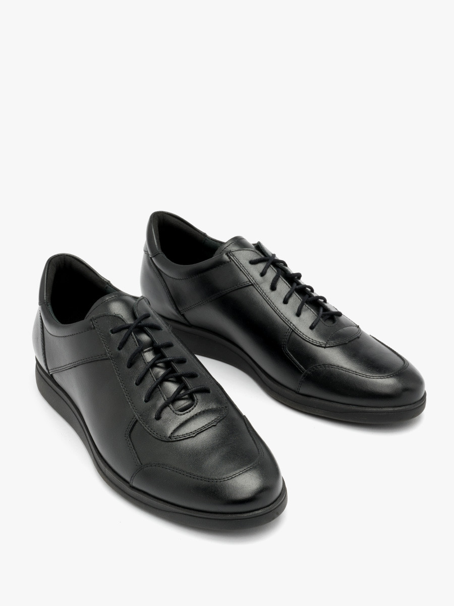 Czarne póbuty z przeszyciami