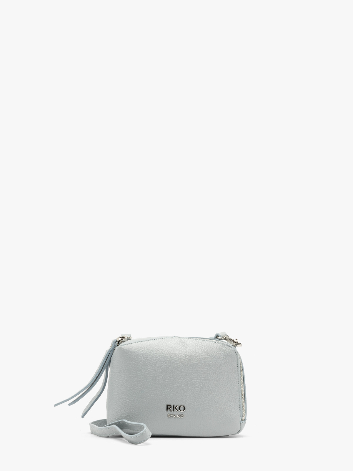 Bkitna torebka ze srebrnymi detalami