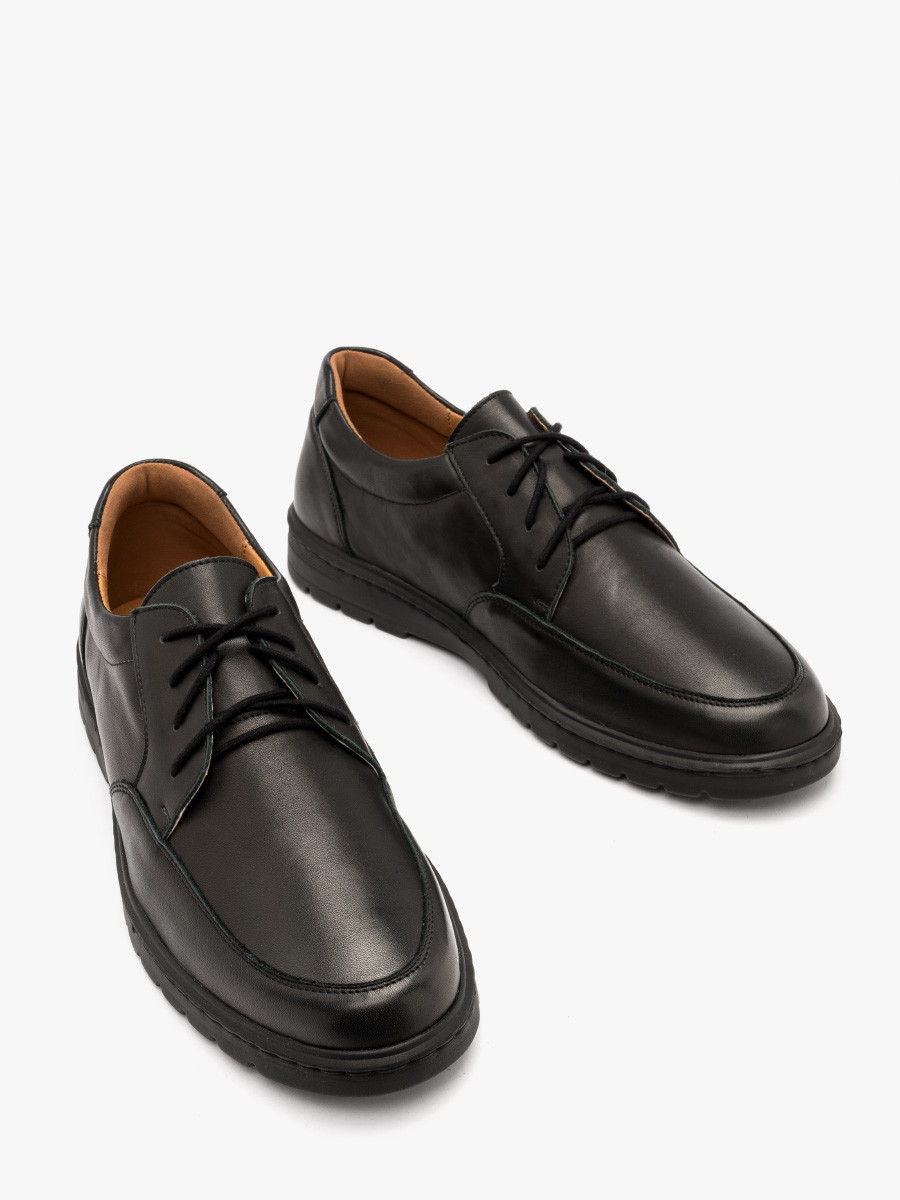 Czarny póbut skórzany