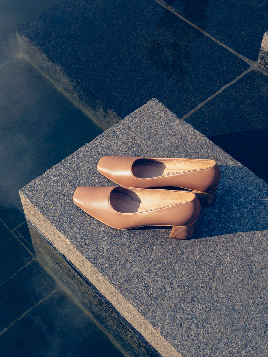 Beowe czóenka na niskim obcasie