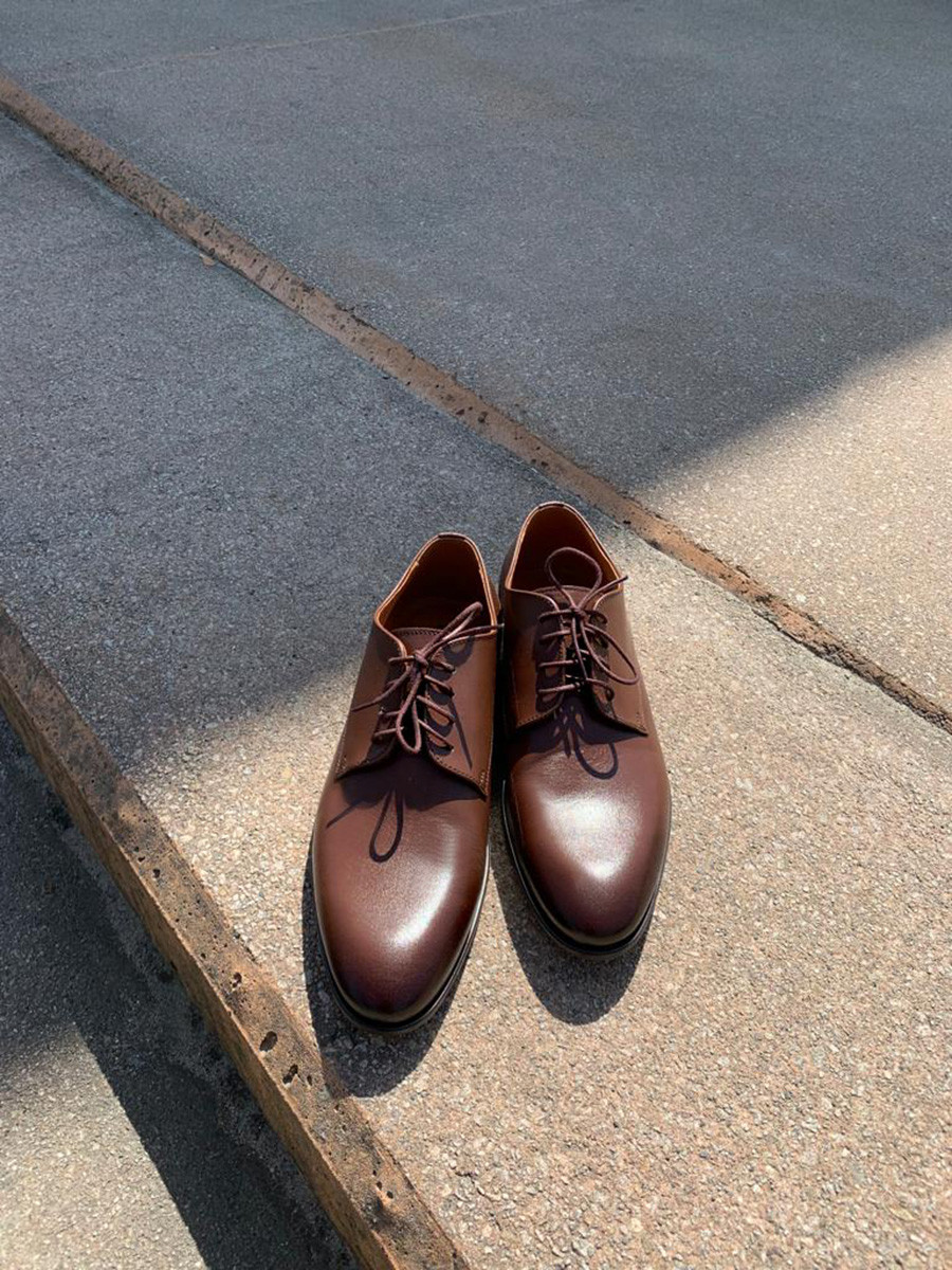 Brzowe póbuty mskie