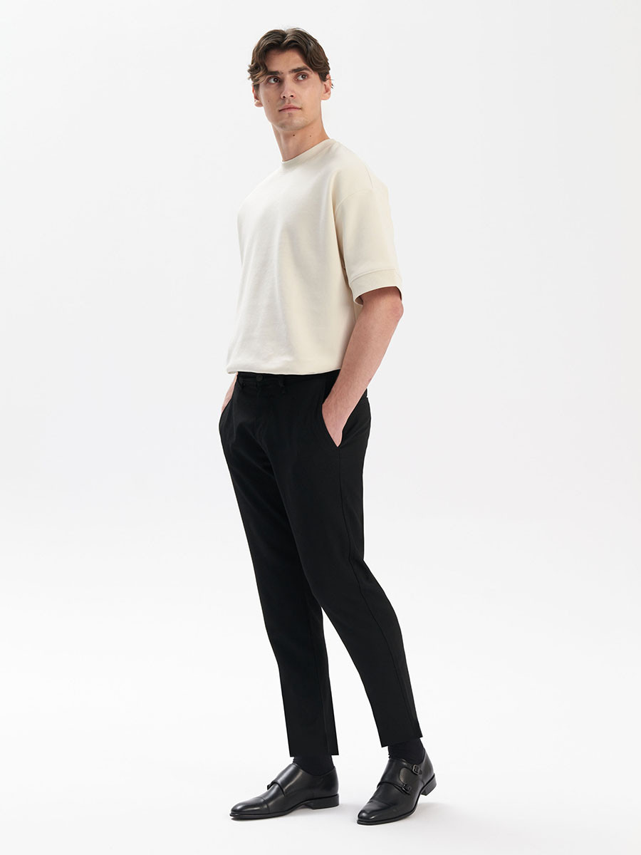 Czarny póbut mski z zapiciem na sprzczki