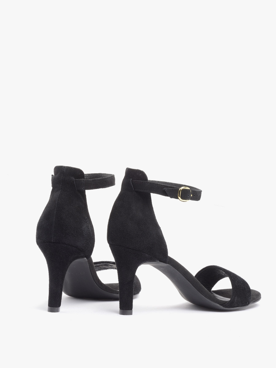 Czarne sanday na szpilce