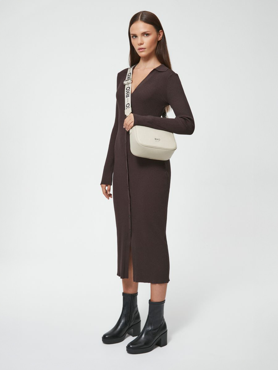 Czarne botki damskie na masywnym spodzie