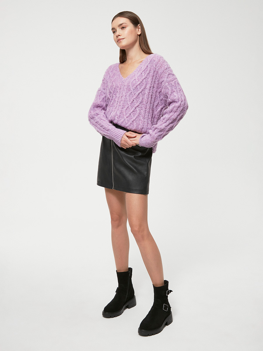 Czarne botki ze sprzczkami