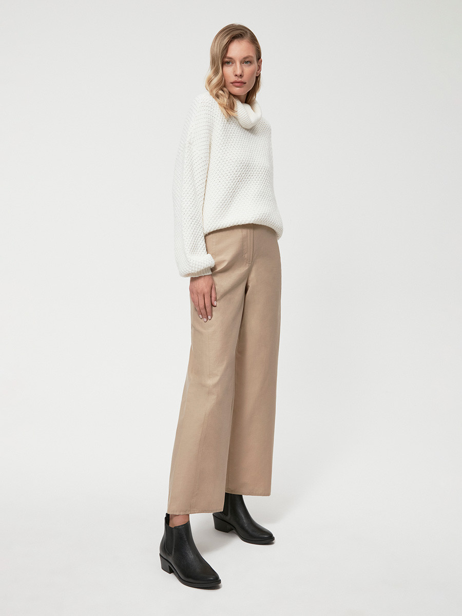 Czarne sztyblety na niskim obcasie