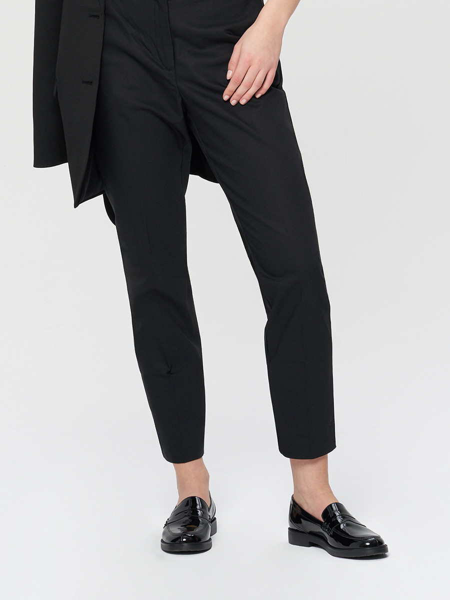 Lakierowany mokasyn damski