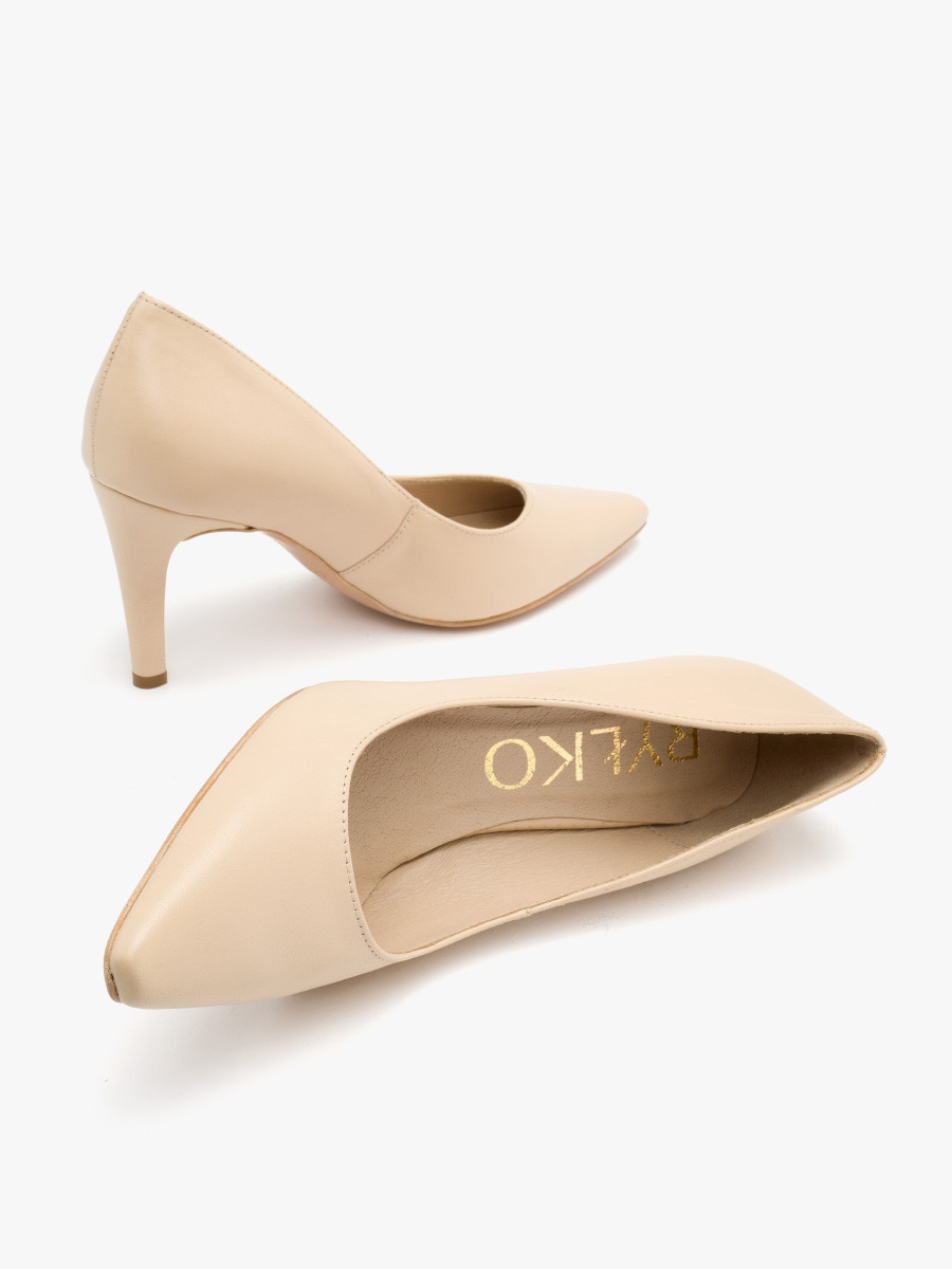 Beowe czóenka na szpilce