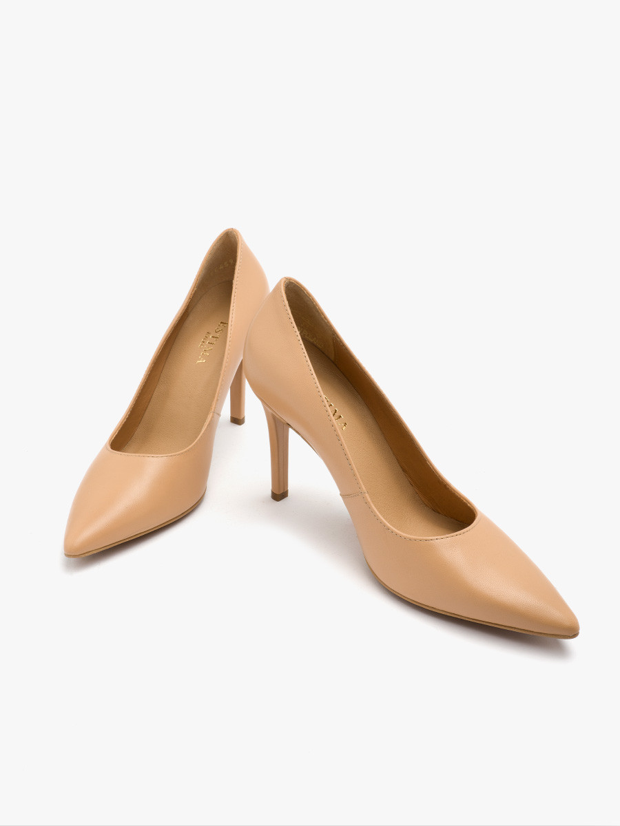 Beowe czóenko na wysokim obcasie