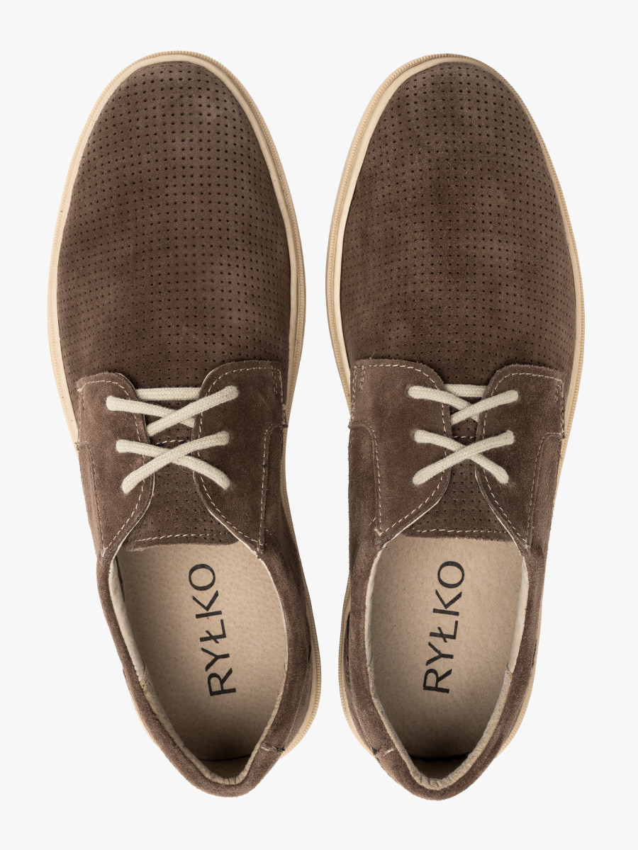 Szarobrzowy póbut sportowy z ozdobn perforacj