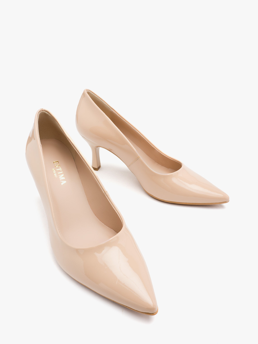 Lakierowane czóenka na szpilce