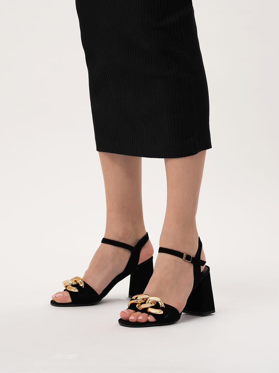 Czarne sanday ze zot ozdob