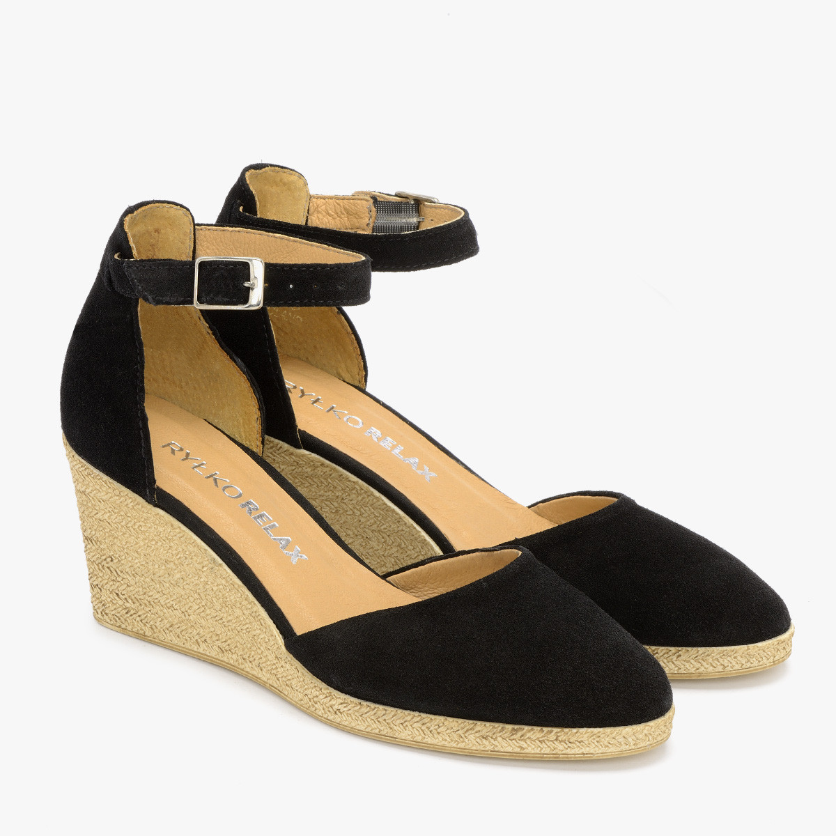 Czarne czóenko na platformie