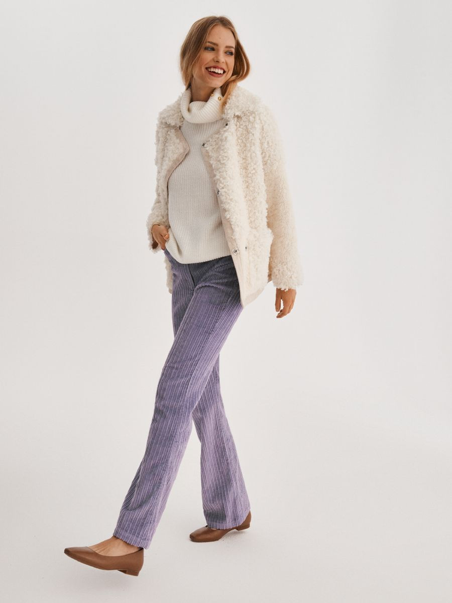 Beowe baleriny z kwadratowym noskiem