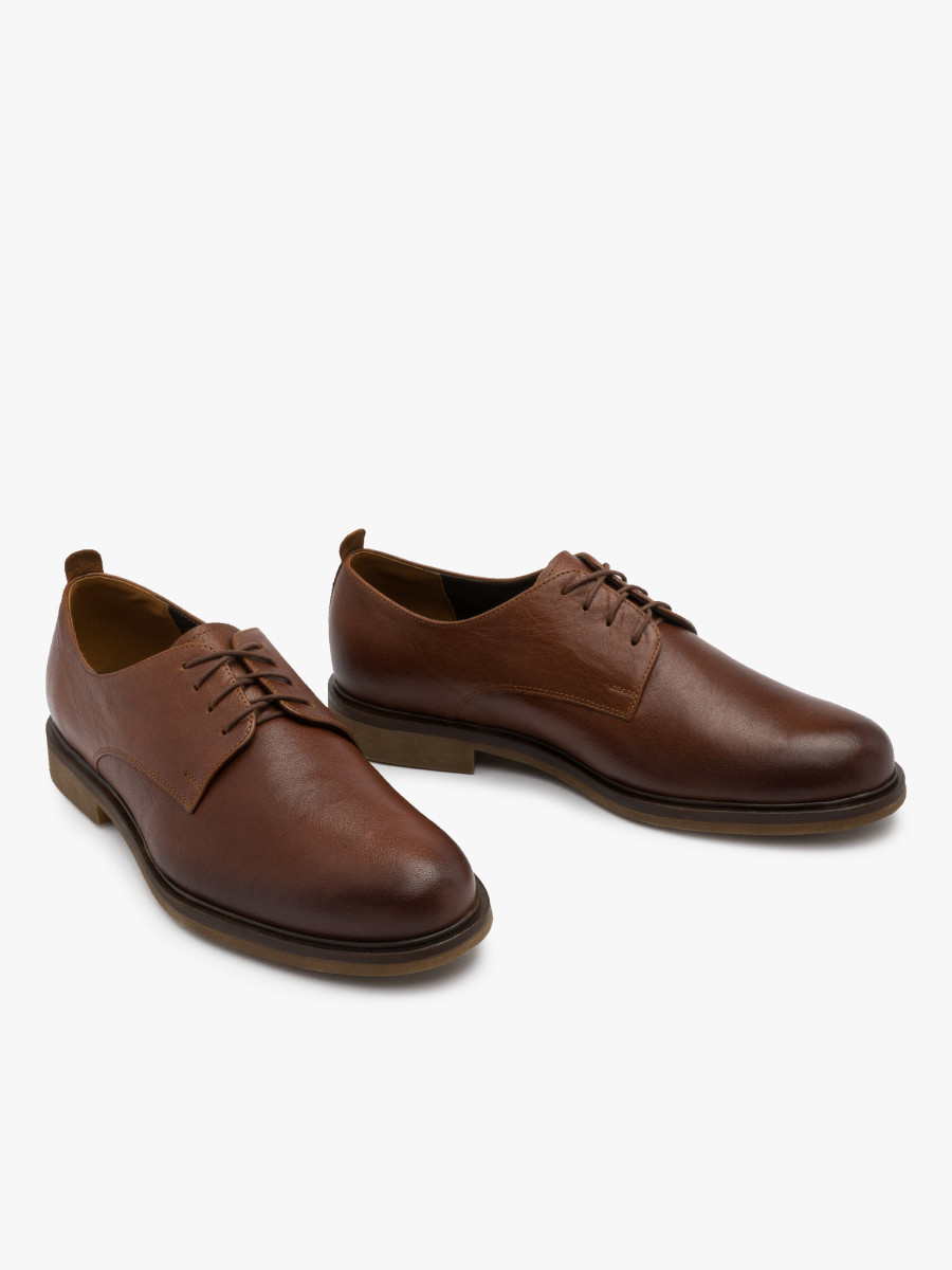 Brzowe póbuty mskie