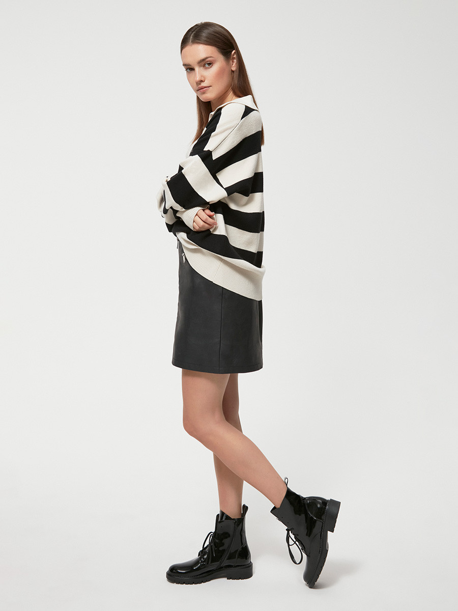 Czarne lakierowane trzewiki damskie