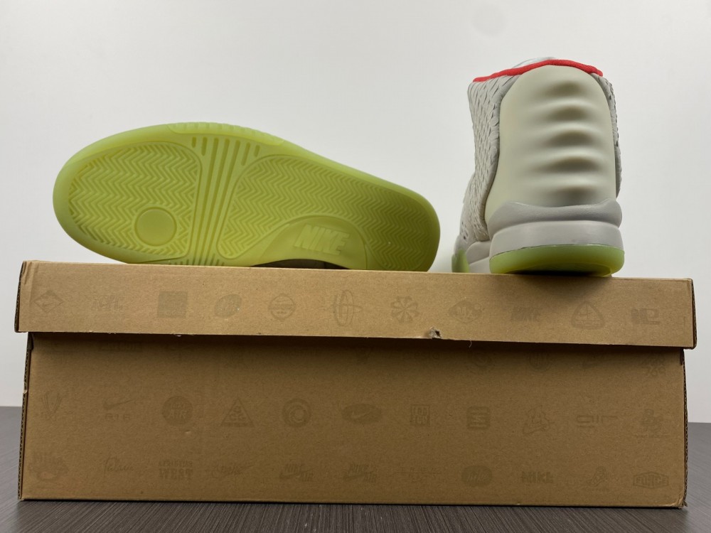 Nike Air Yeezy 2 Pure Platinum 508214-010