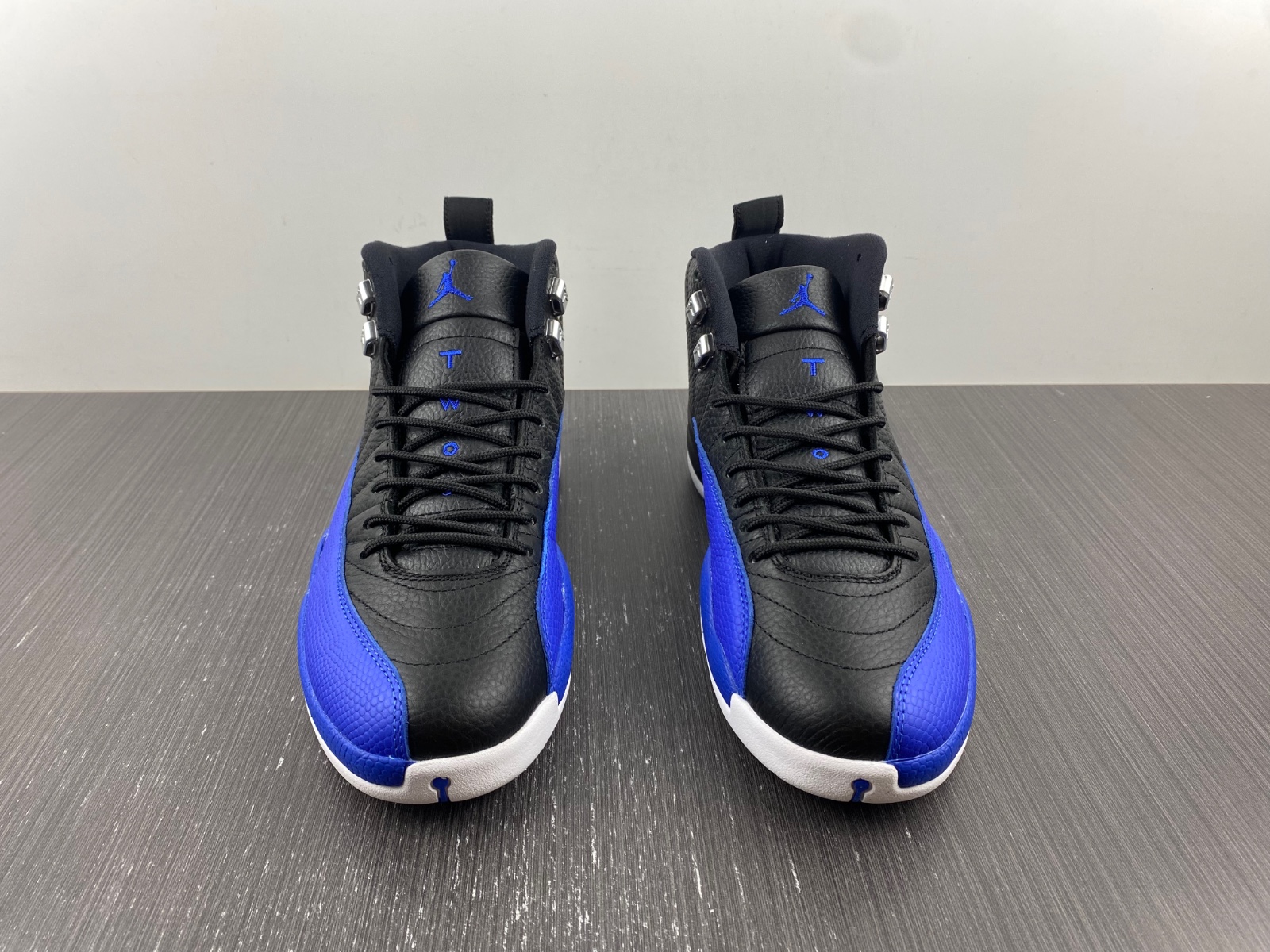 Jordan 12 Retro Hyper Roya AO6068-004