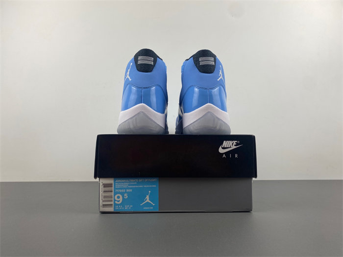 Air Jordan 11  717602-900