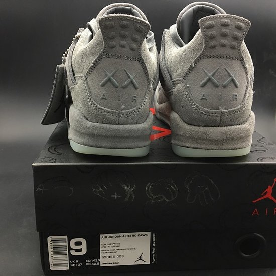 AIR JORDAN 4 RETRO KAWS