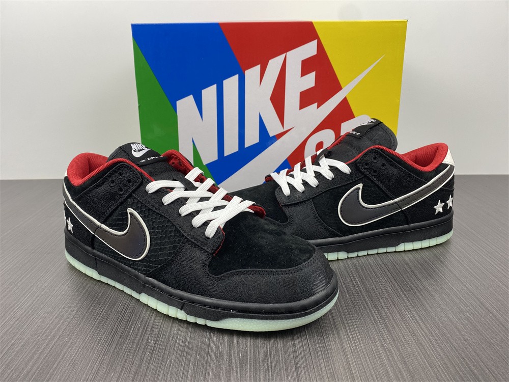 Nike Dunk Low LPL League of Legends DO2327-011