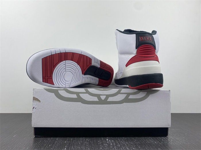 Air Jordan 2 OG “Chicago” DX2454-106