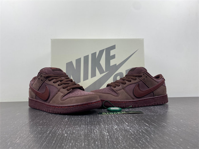 Nike Dunk SB FN0619-600