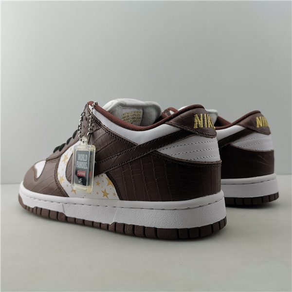 Sup*e x nike sb dunk low brown dh3228-103