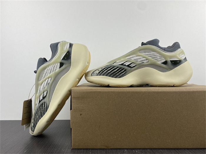 Ad*s yeezy 700 v3 fade salt id1674
