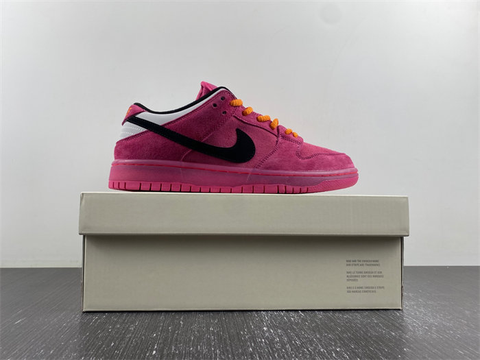 The Powerpuff Girls x Nike SB Dunk Low “Buttercup” FZ8319-600