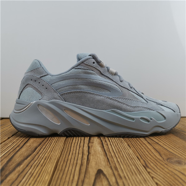 BLUE YEEZY BOOST 700 SNEAKERS