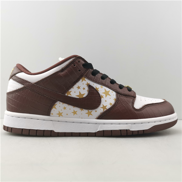 Sup*e x nike sb dunk low brown dh3228-103