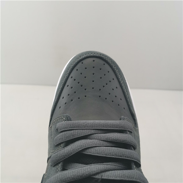 Nike SB Dunk Low Dark Grey Black Gum AR0778-001