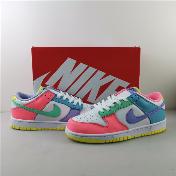 NIKE DUNK LOW SE WMNS