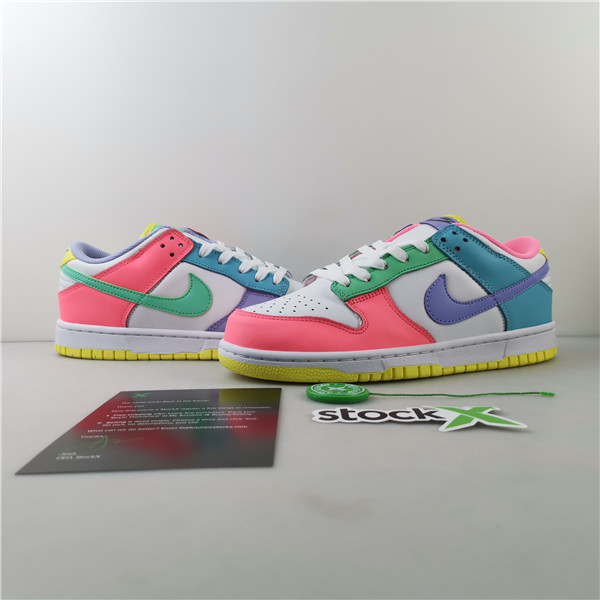 NIKE DUNK LOW SE WMNS