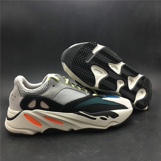 Ad*s yeezy boost 700