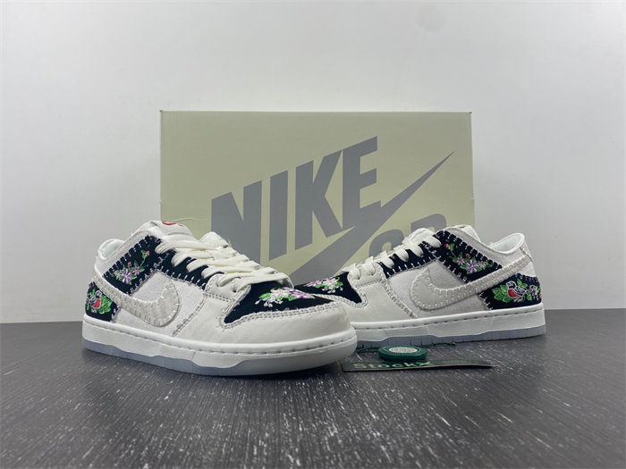 Nike SB Dunk Low Decon ''N7 White Black''  FD6951-300