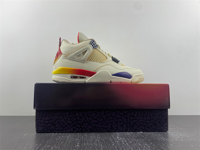 Jordan 4 Retro SP J Balvin Medellín Sunset FN0344-901