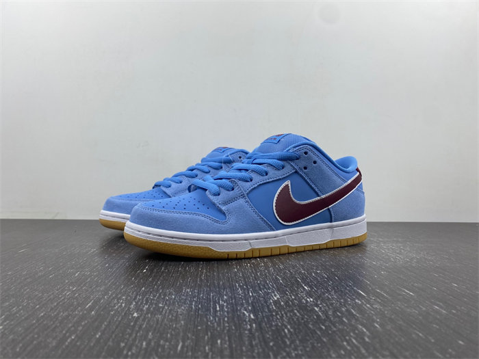 Nike SB Dunk Low Philadelphia Phillies DQ4040-400