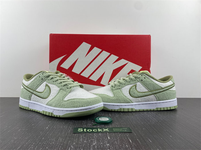 Nike Dunk Low SE Fleece Pack Honeydew DQ7579-300