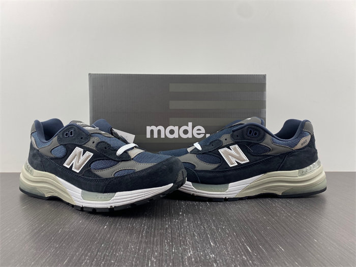 New Balance 992 Navy Grey M992GG