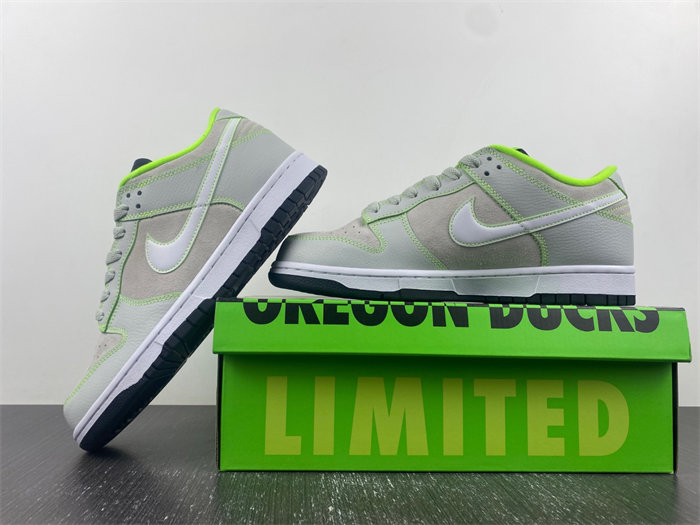 Nike Dunk Low University of Oregon PE FQ7260-001.