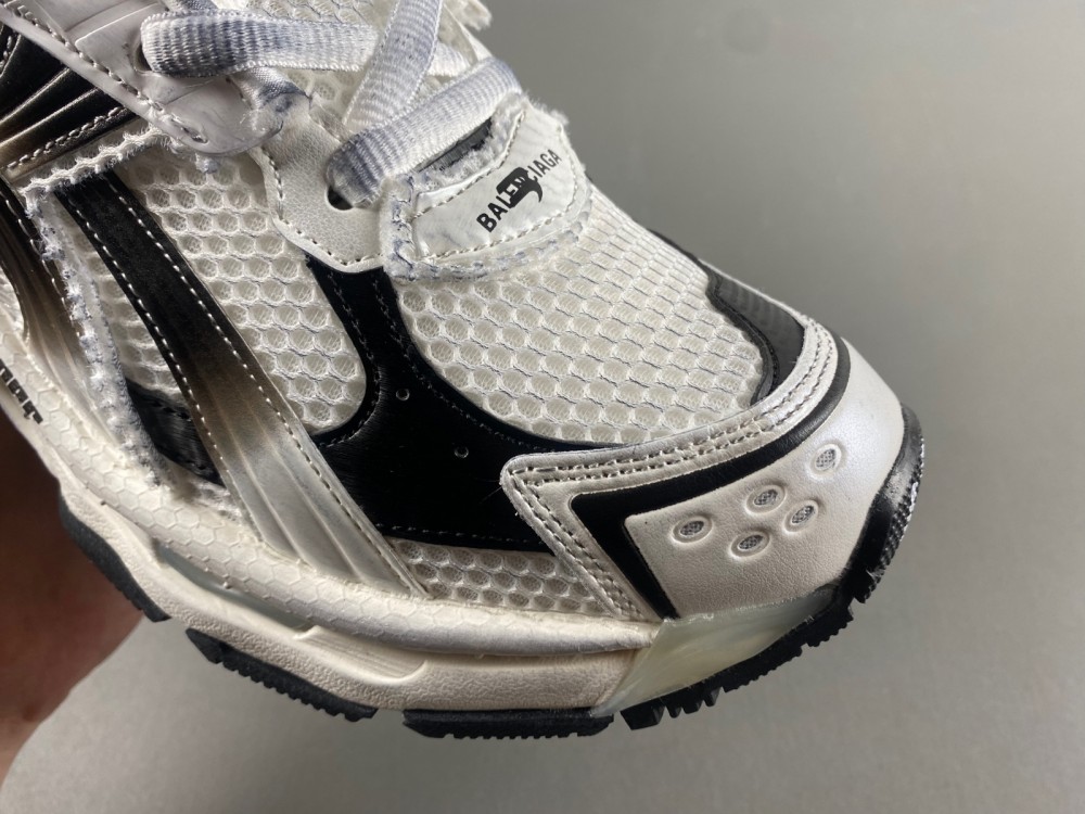 Ba*len*cia*ga runner black white